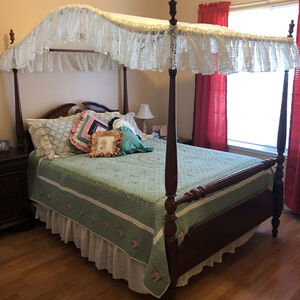 Lace & Eyelet Canopies and Bedding